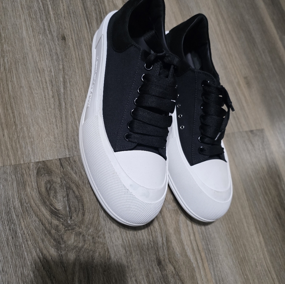 Alexander McQueen shoe men